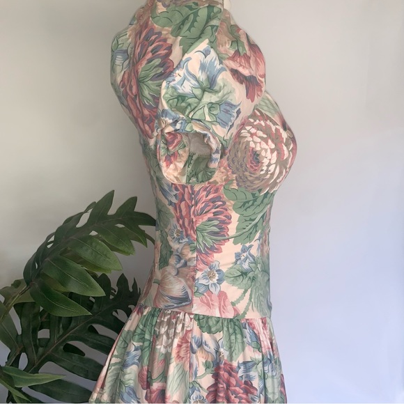 v i n t a g e : Floral Victorian Cottagecore Pastel Puff Sleeve Basque Dress - Picture 12 of 16